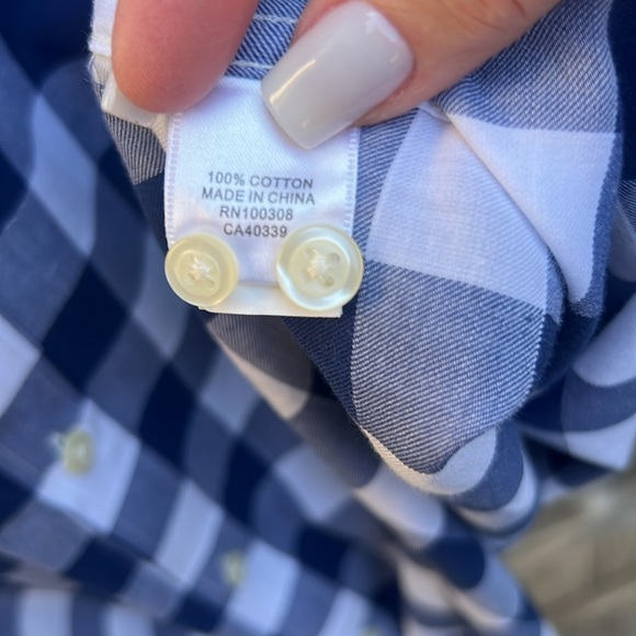 Peter Millar relaxed comfortable button-down shirt made from 100% cotton! - Picture 6 of 8